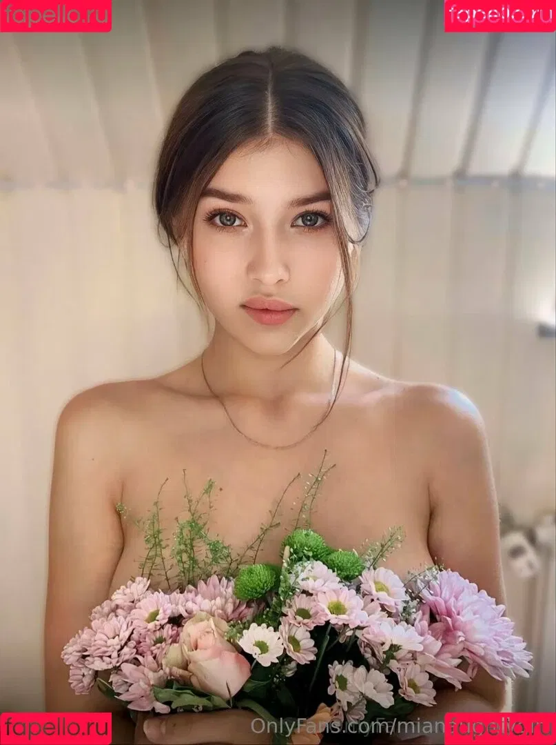 miaalario / mianaughtygirl Onlyfans Photo Gallery 
