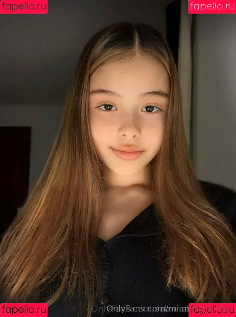 miaalario / mianaughtygirl Onlyfans Photo Gallery 