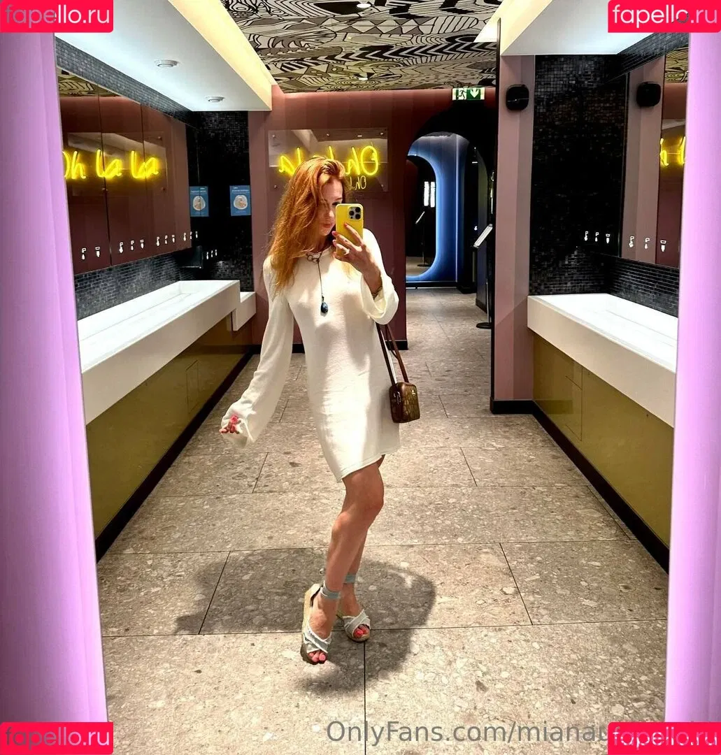 miaalario / mianaughtygirl Onlyfans Photo Gallery 