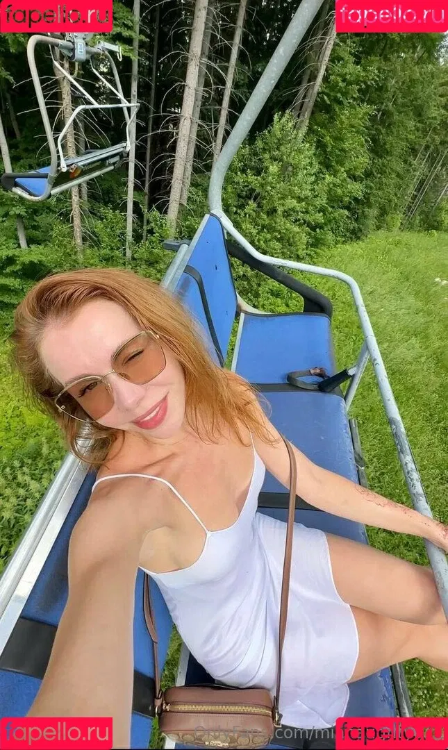 miaalario / mianaughtygirl Onlyfans Photo Gallery 