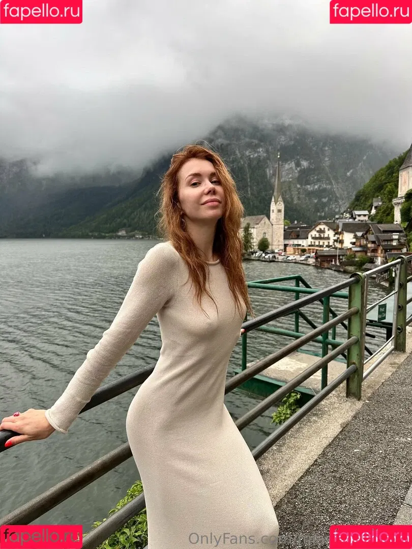 miaalario / mianaughtygirl Onlyfans Photo Gallery 