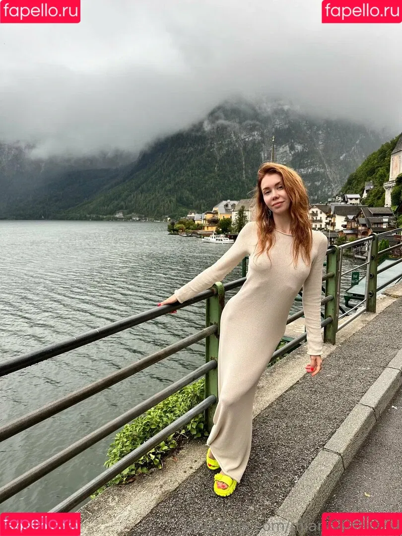 miaalario / mianaughtygirl Onlyfans Photo Gallery 