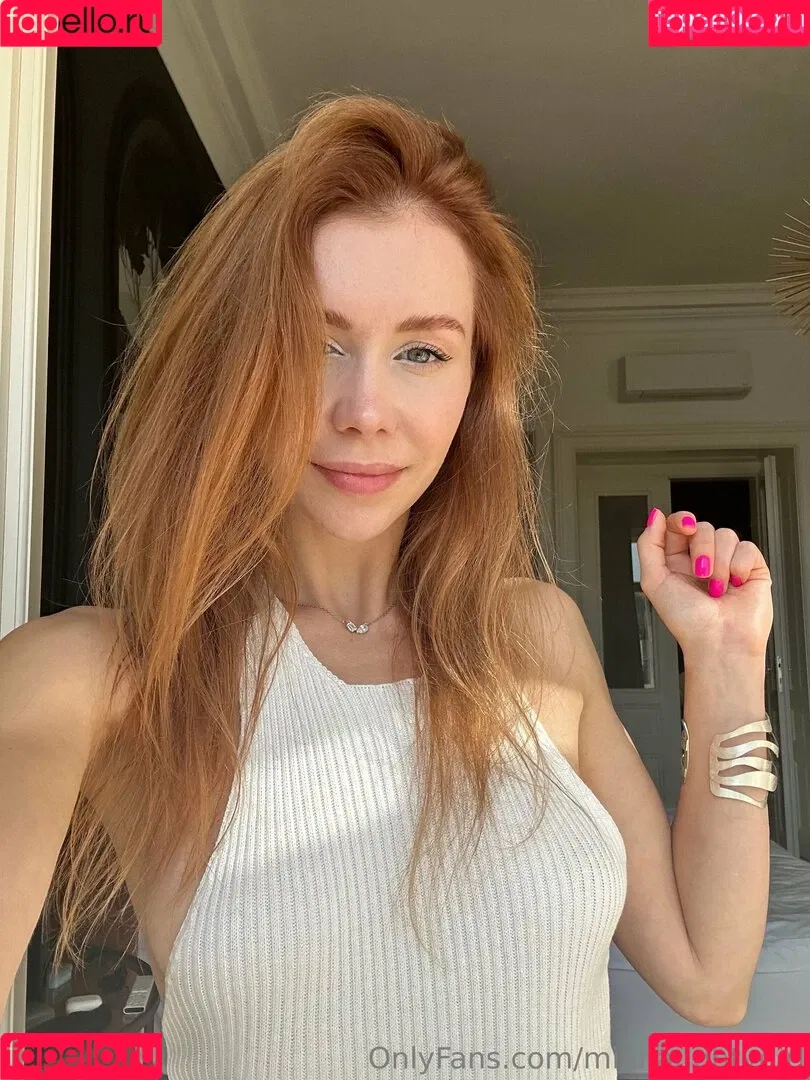 miaalario / mianaughtygirl Onlyfans Photo Gallery 