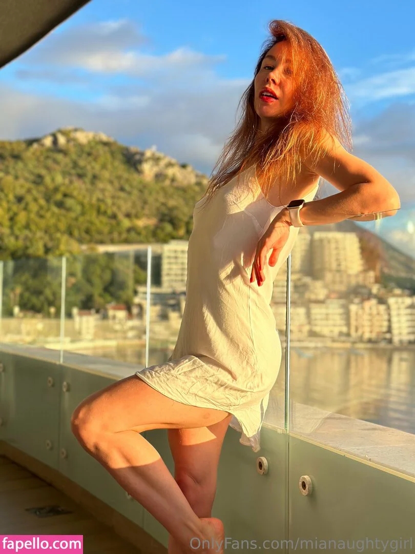 miaalario Nude Onlyfans Photo 16