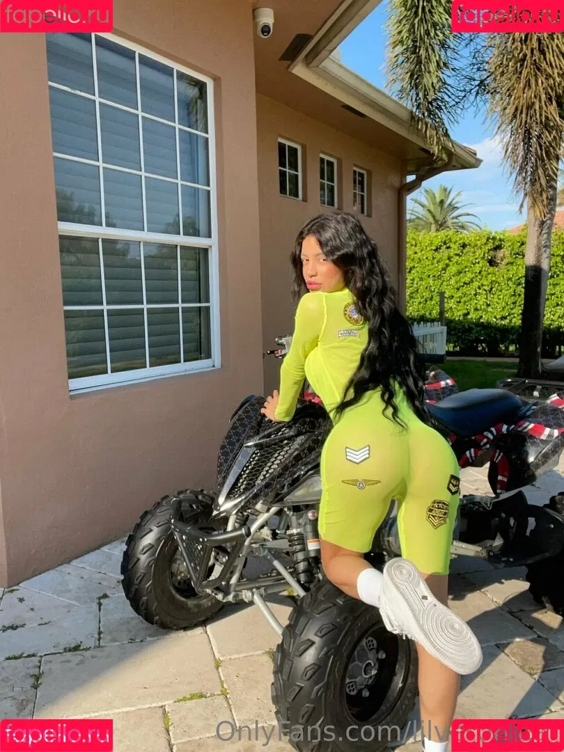 Lilveronicar / Veronica Rodriguez / vrodlive Onlyfans Photo Gallery 
