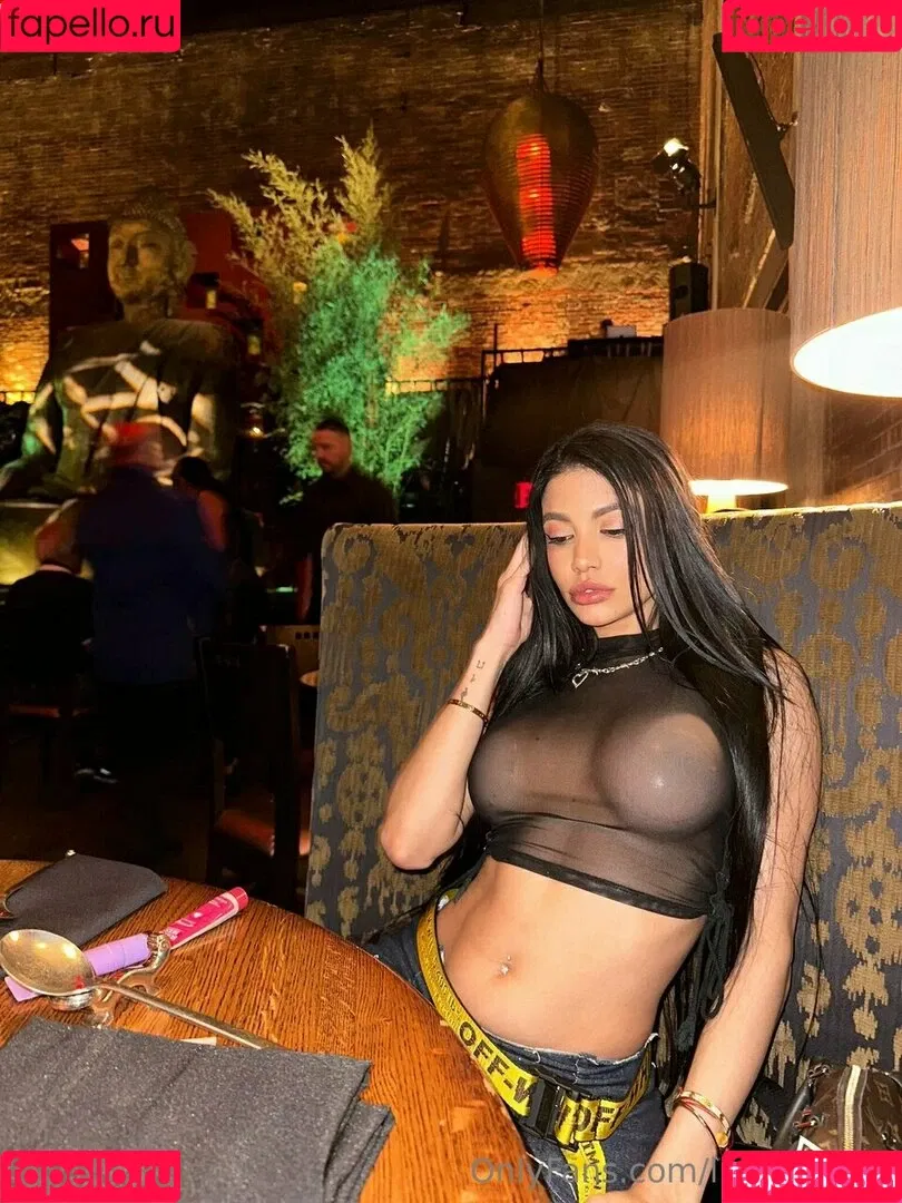 Lilveronicar / Veronica Rodriguez / vrodlive Onlyfans Photo Gallery 