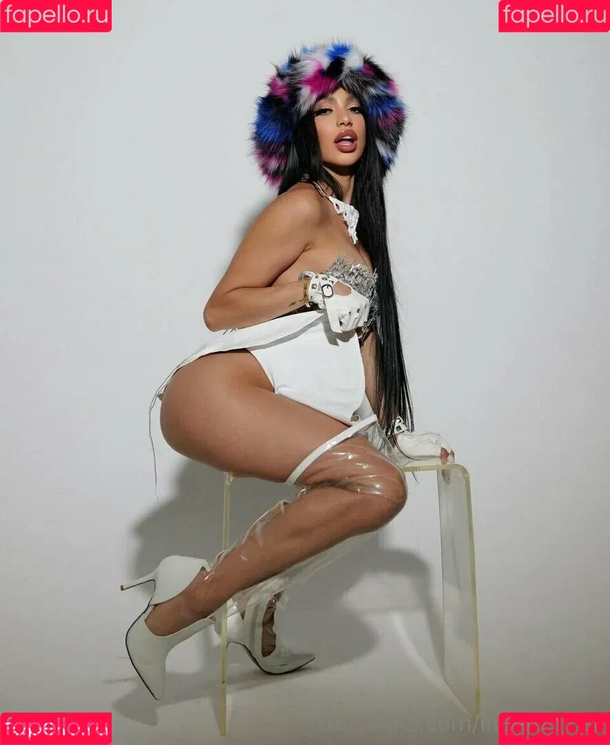 Lilveronicar / Veronica Rodriguez / vrodlive Onlyfans Photo Gallery 