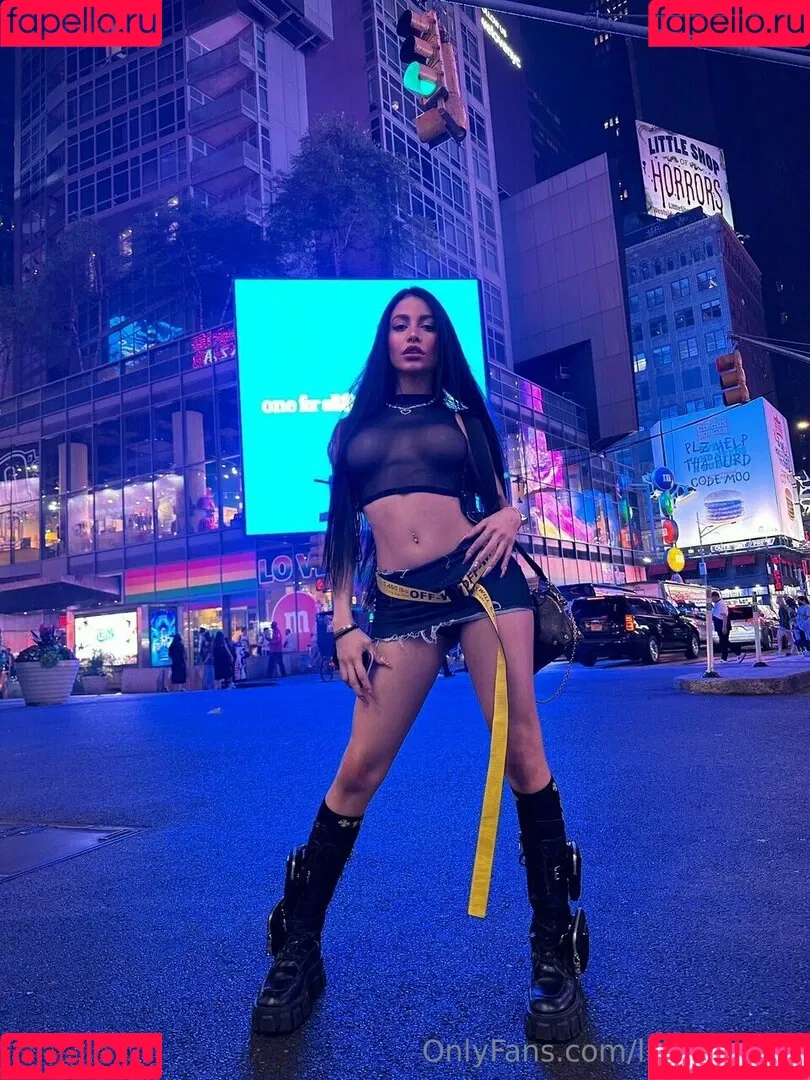 Lilveronicar / Veronica Rodriguez / vrodlive Onlyfans Photo Gallery 