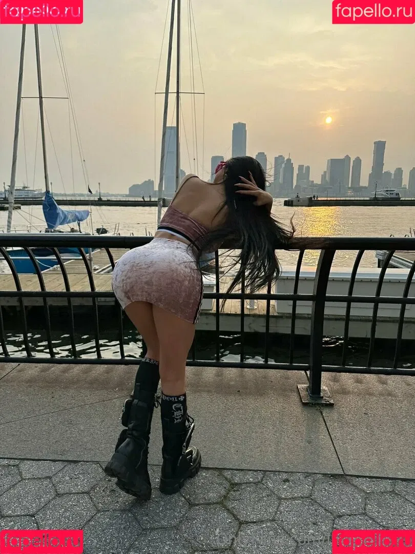 Lilveronicar / Veronica Rodriguez / vrodlive Onlyfans Photo Gallery 
