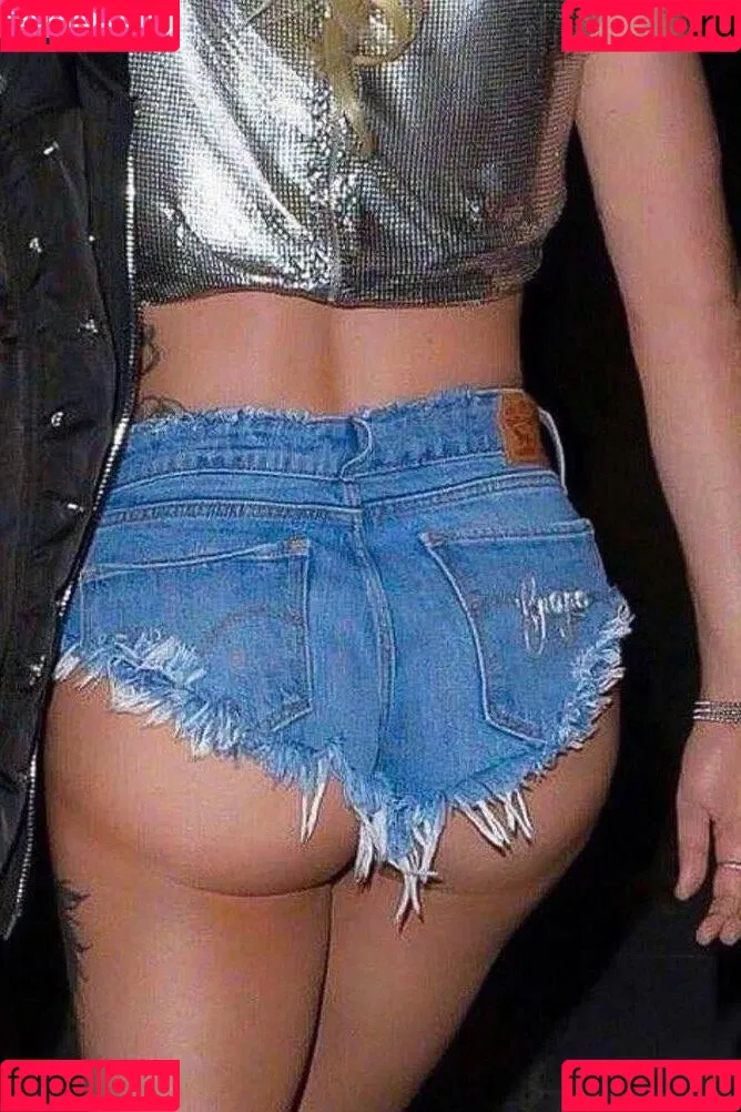 Lady Gaga / ladygaga Onlyfans Photo Gallery 