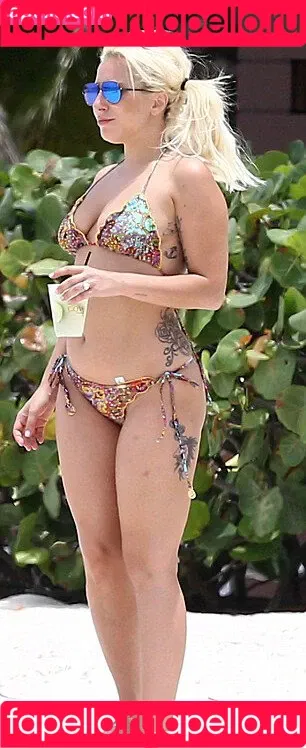Lady Gaga / ladygaga Onlyfans Photo Gallery 