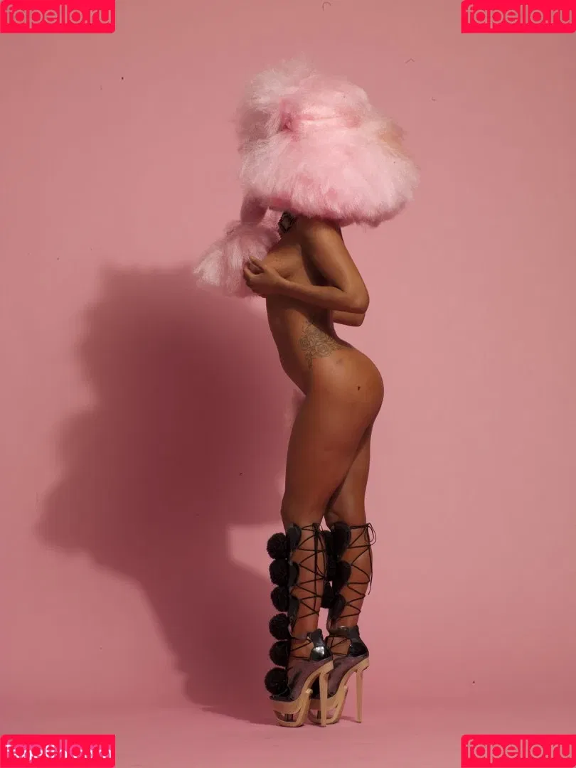 Lady Gaga / ladygaga Onlyfans Photo Gallery 