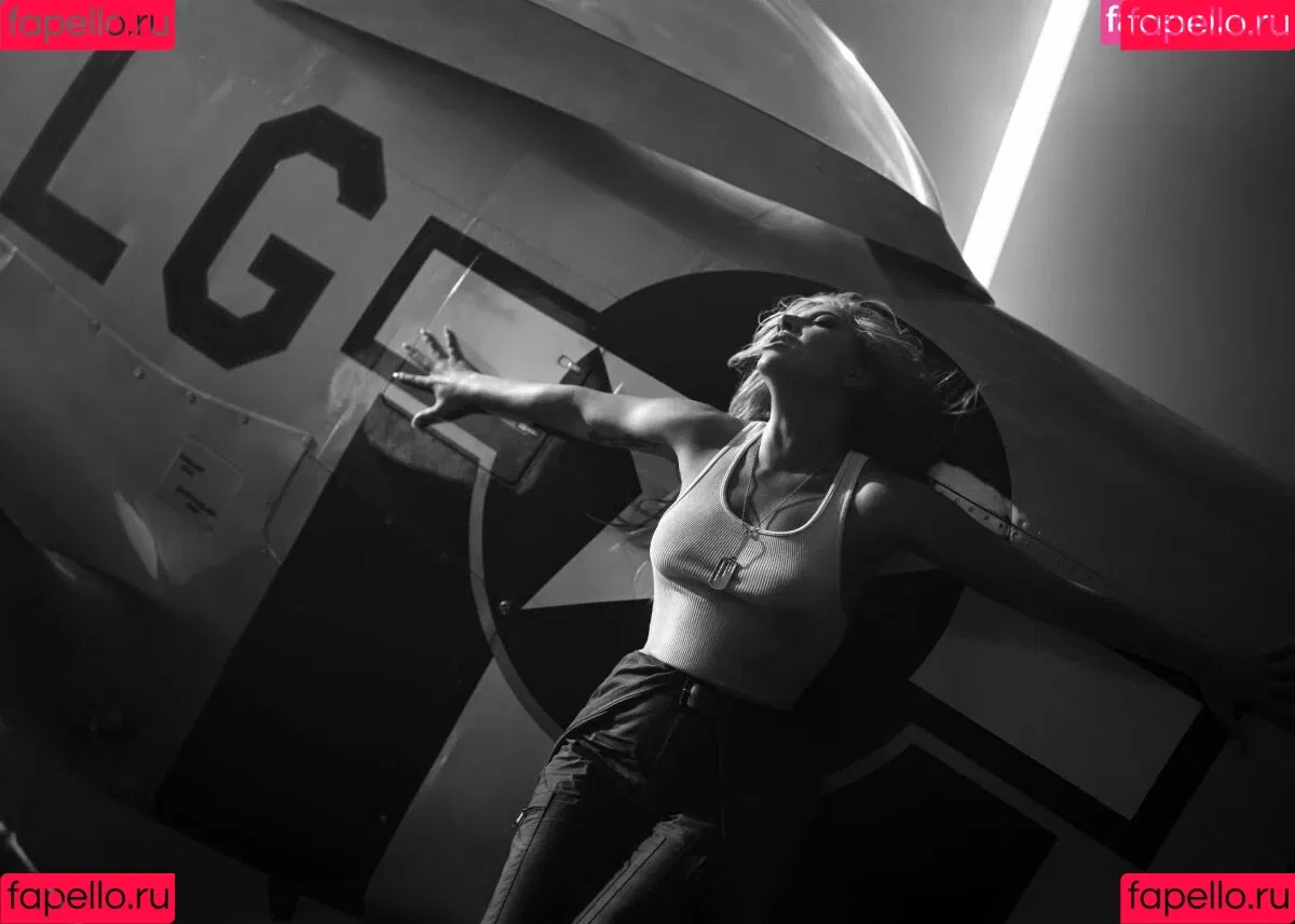 Lady Gaga / ladygaga Onlyfans Photo Gallery 