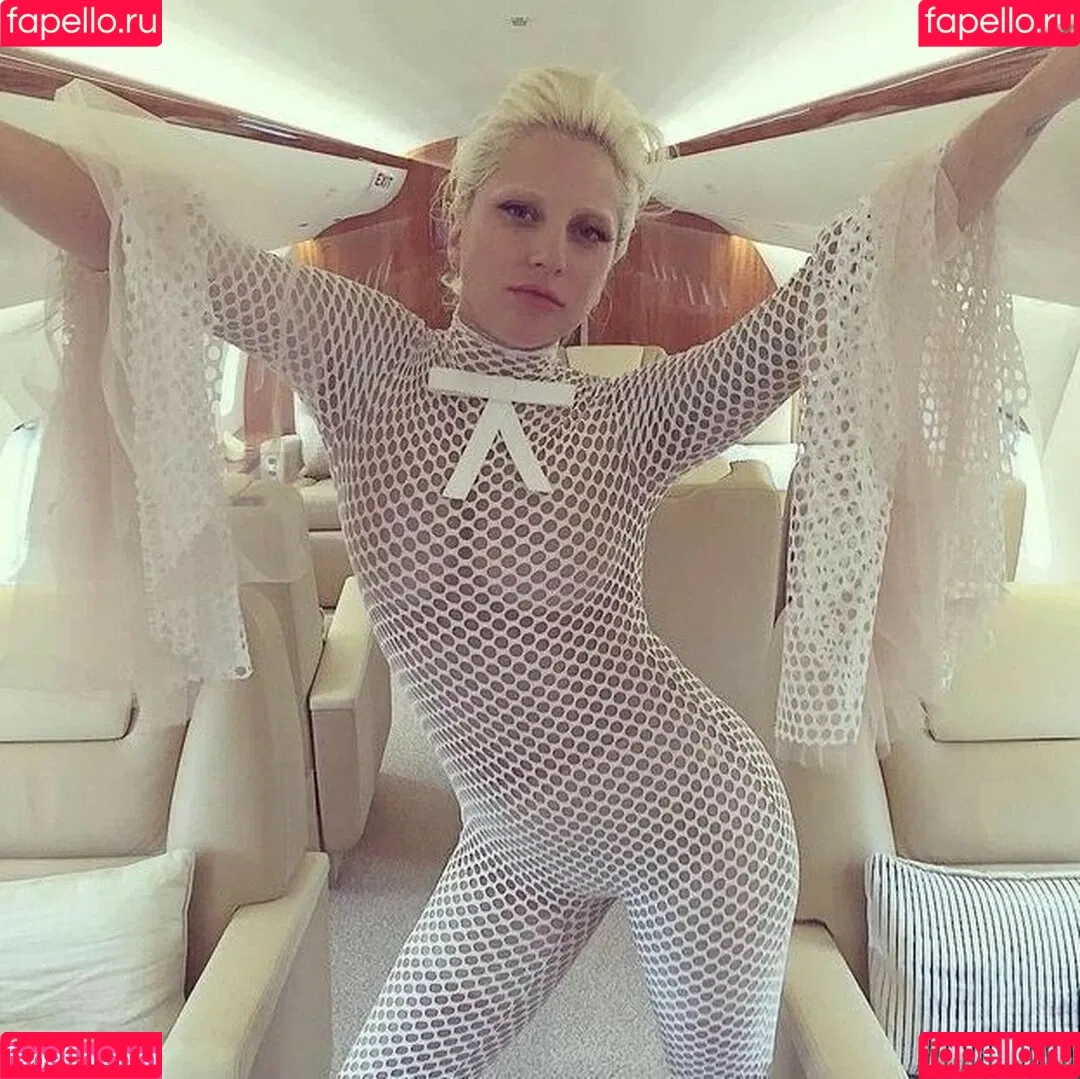Lady Gaga / ladygaga Onlyfans Photo Gallery 