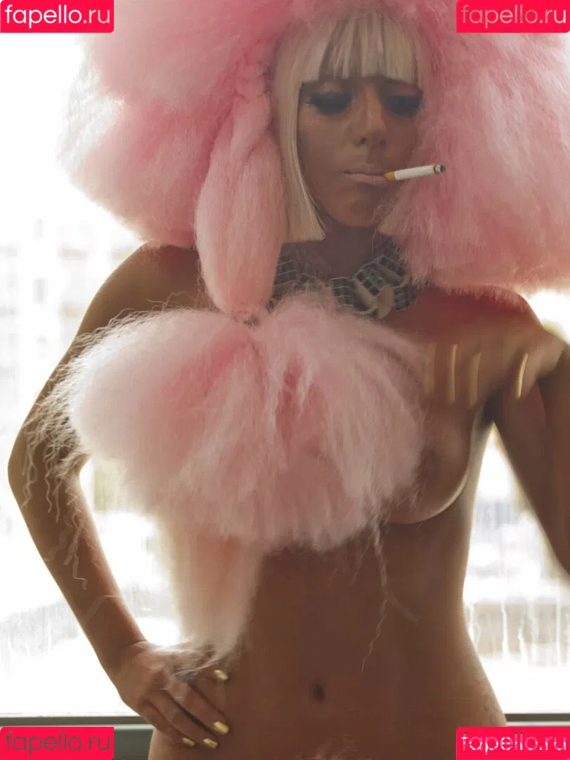 Lady Gaga / ladygaga Onlyfans Photo Gallery 