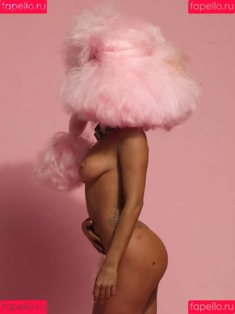 Lady Gaga / ladygaga Onlyfans Photo Gallery 