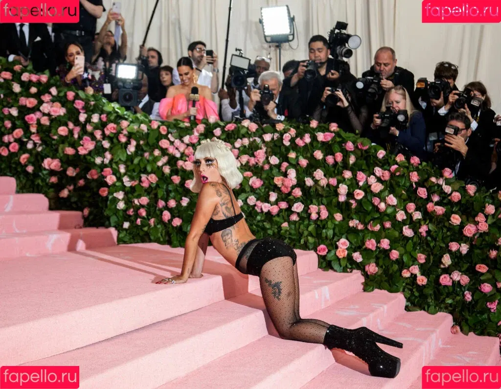 Lady Gaga / ladygaga Onlyfans Photo Gallery 