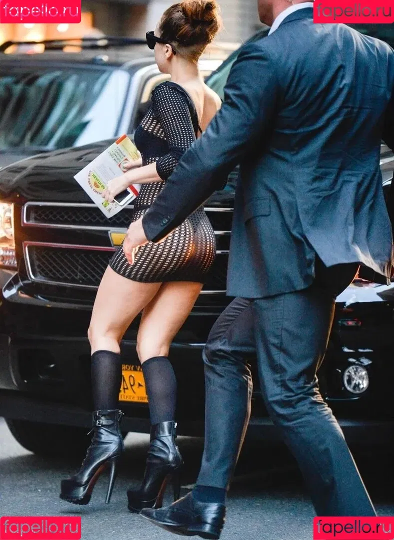 Lady Gaga / ladygaga Onlyfans Photo Gallery 