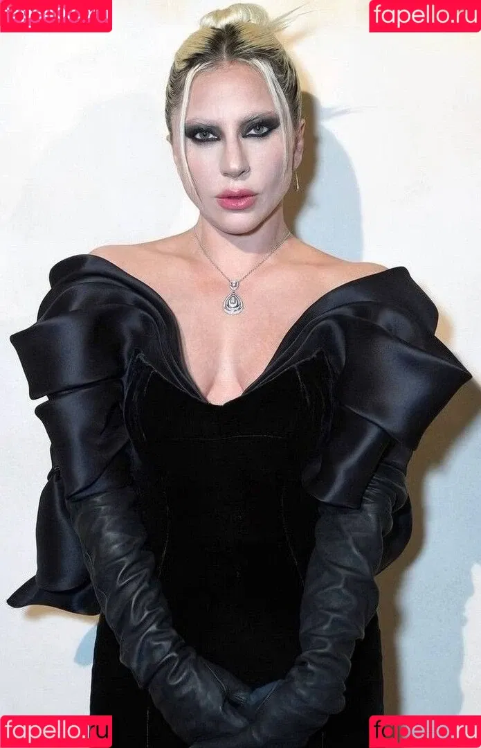 Lady Gaga / ladygaga Onlyfans Photo Gallery 