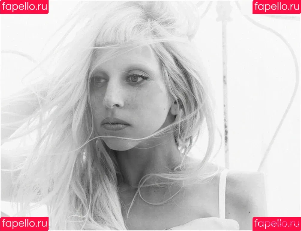 Lady Gaga / ladygaga Onlyfans Photo Gallery 