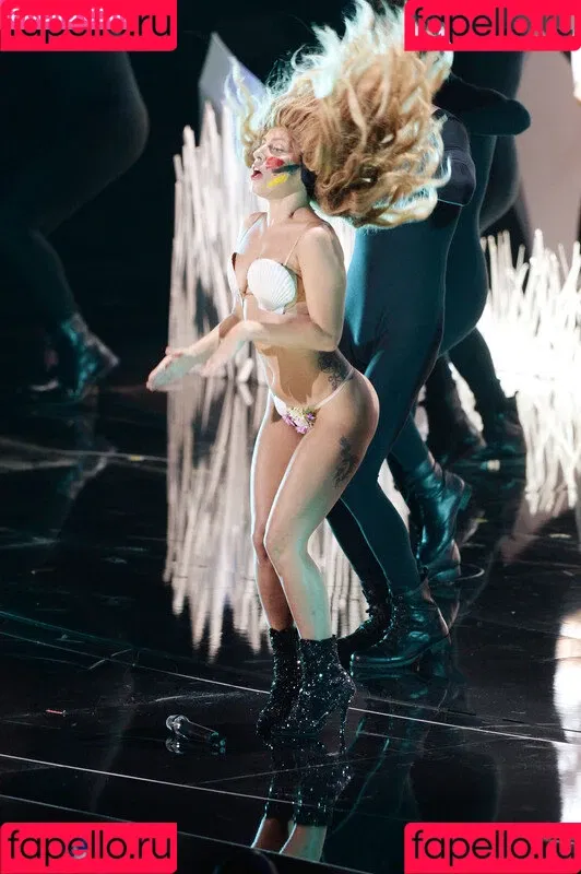 Lady Gaga / ladygaga Onlyfans Photo Gallery 