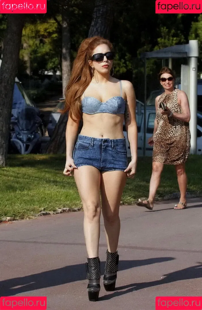 Lady Gaga / ladygaga Onlyfans Photo Gallery 