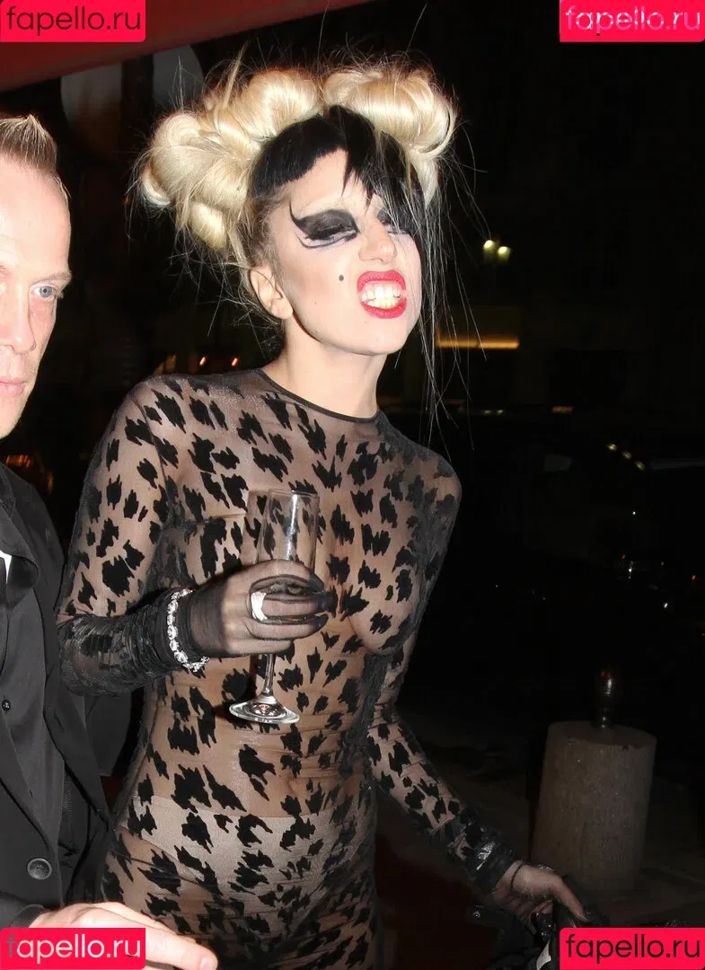 Lady Gaga / ladygaga Onlyfans Photo Gallery 