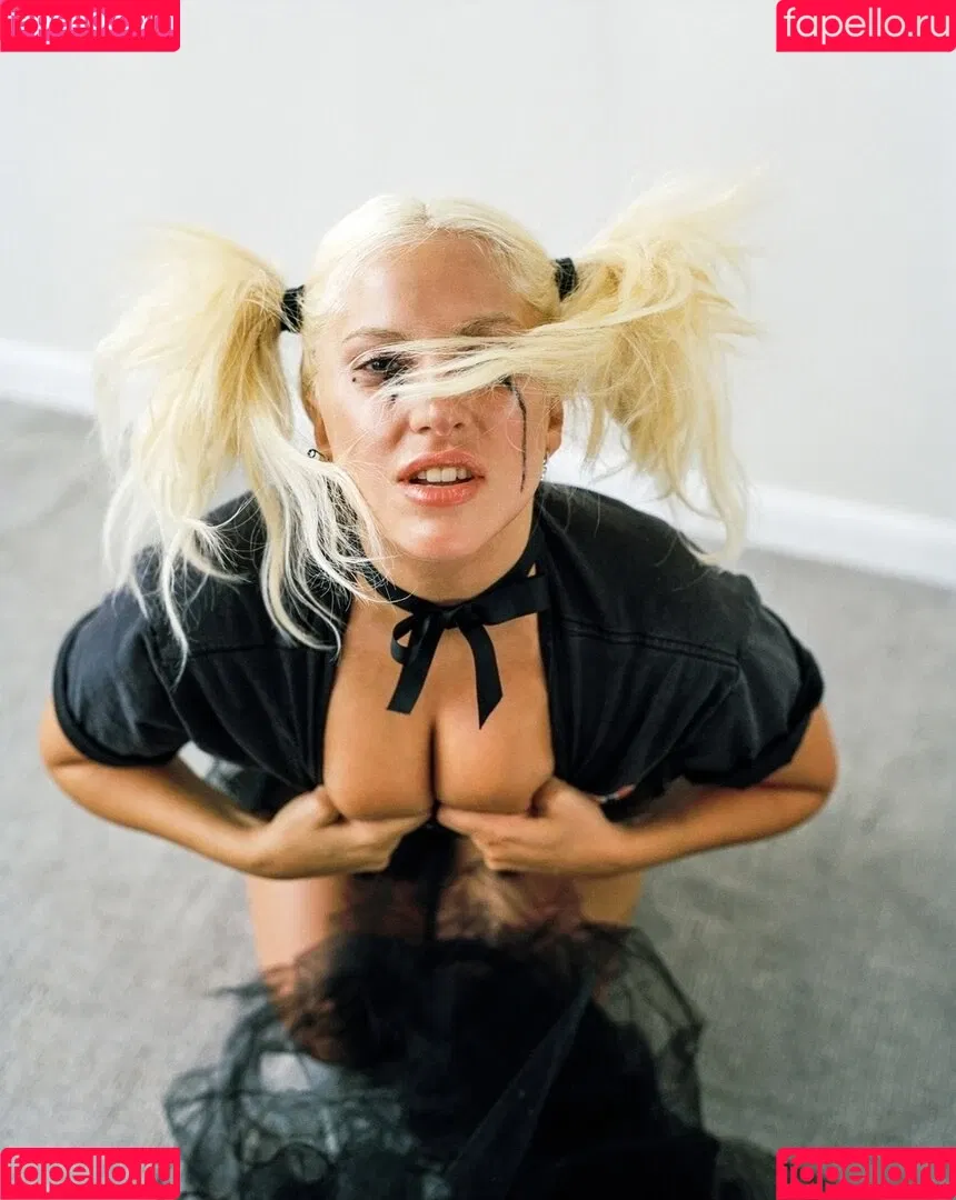 Lady Gaga / ladygaga Onlyfans Photo Gallery 
