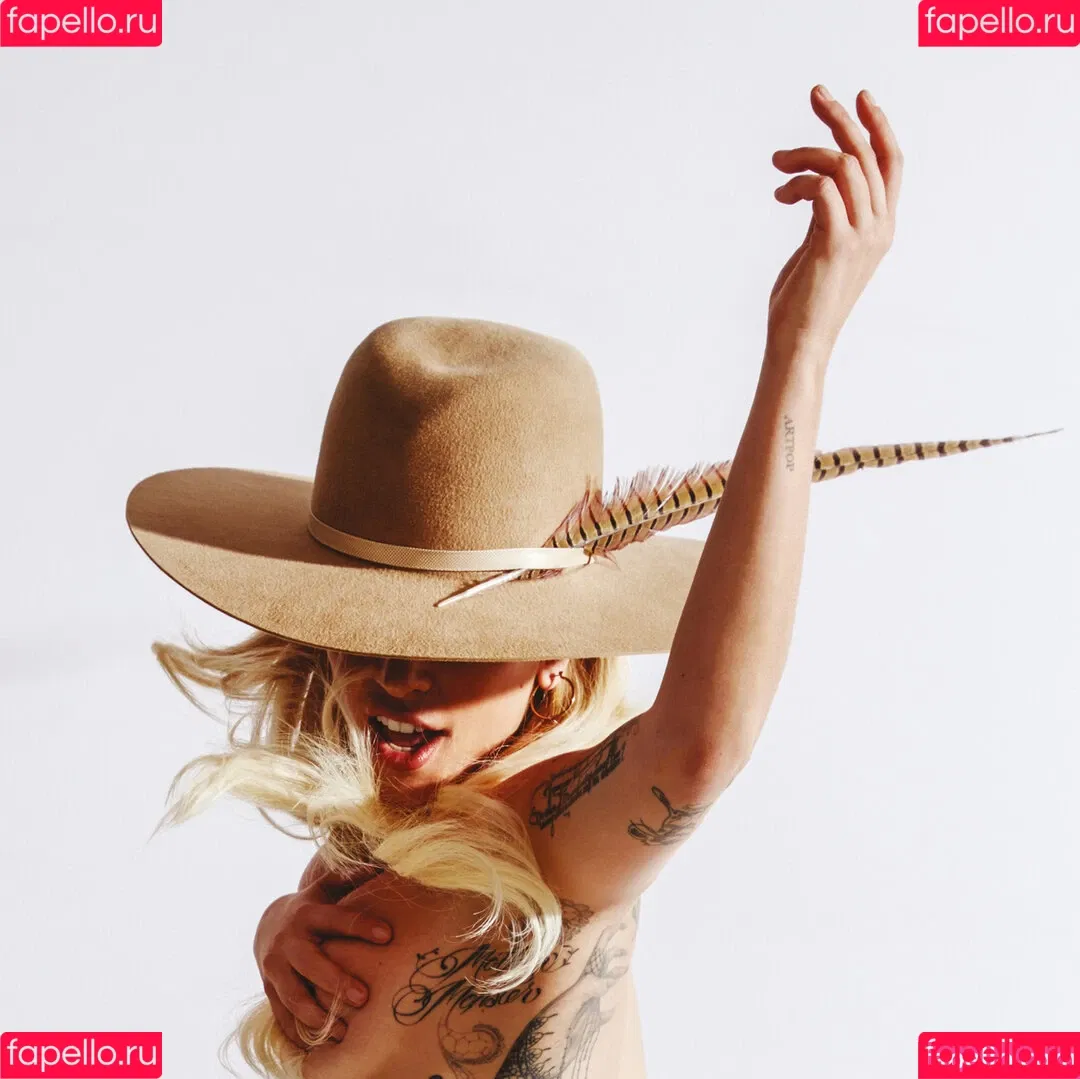 Lady Gaga / ladygaga Onlyfans Photo Gallery 