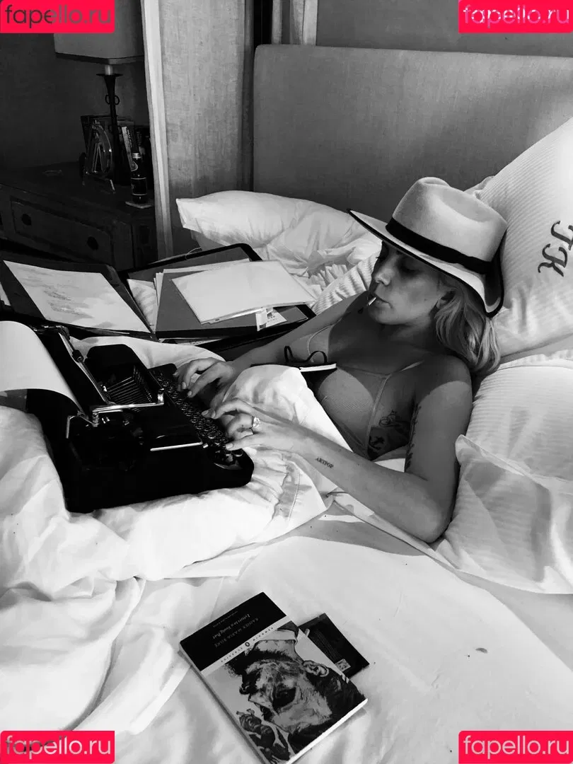 Lady Gaga / ladygaga Onlyfans Photo Gallery 