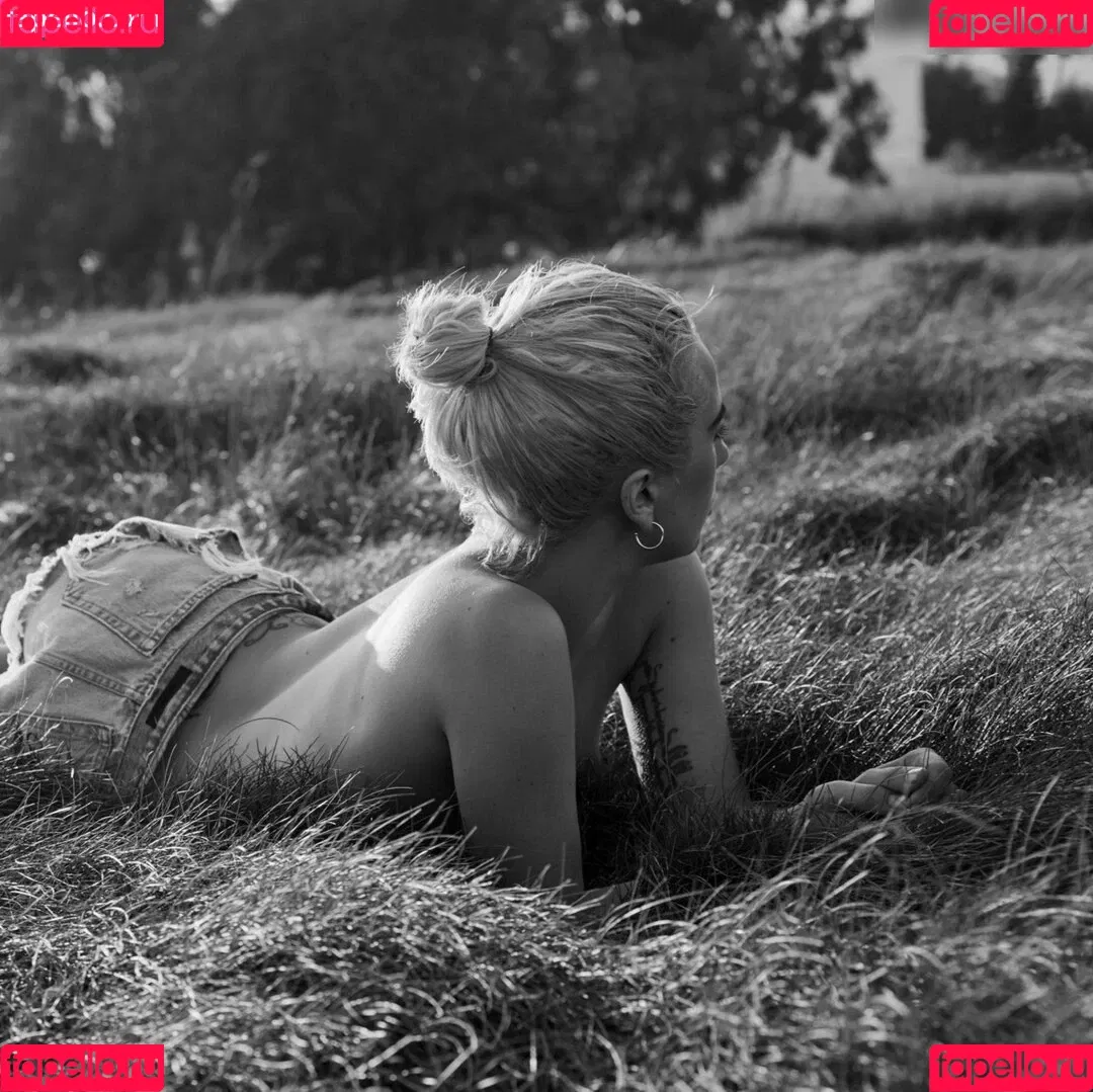 Lady Gaga / ladygaga Onlyfans Photo Gallery 