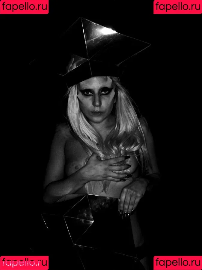 Lady Gaga / ladygaga Onlyfans Photo Gallery 