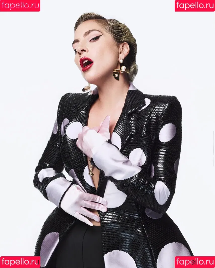Lady Gaga / ladygaga Onlyfans Photo Gallery 