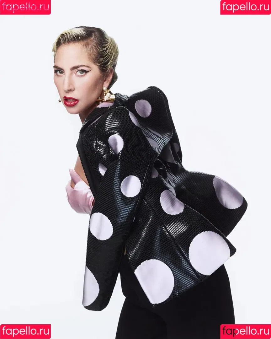 Lady Gaga / ladygaga Onlyfans Photo Gallery 