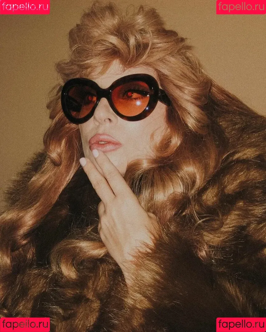 Lady Gaga / ladygaga Onlyfans Photo Gallery 