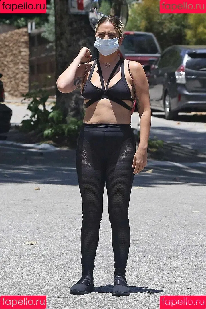 Lady Gaga / ladygaga Onlyfans Photo Gallery 