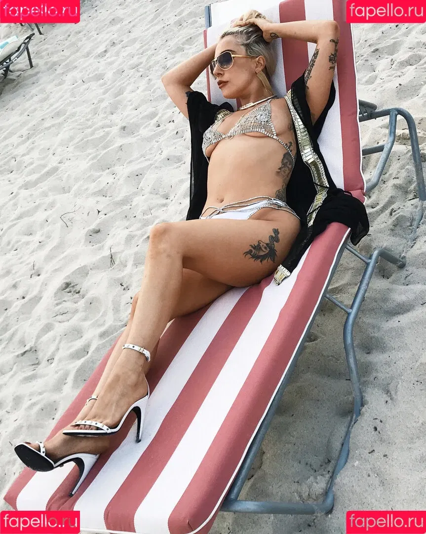 Lady Gaga / ladygaga Onlyfans Photo Gallery 