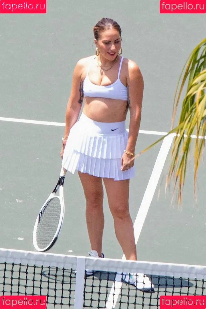 Lady Gaga / ladygaga Onlyfans Photo Gallery 