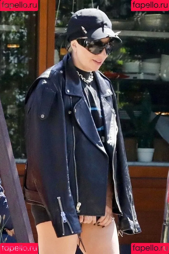 Lady Gaga / ladygaga Onlyfans Photo Gallery 