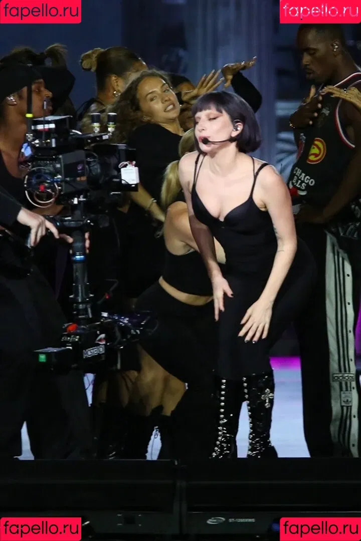 Lady Gaga / ladygaga Onlyfans Photo Gallery 