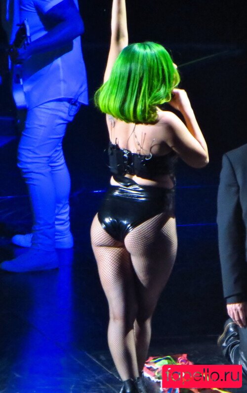 Lady Gaga Nude Onlyfans Photo 22