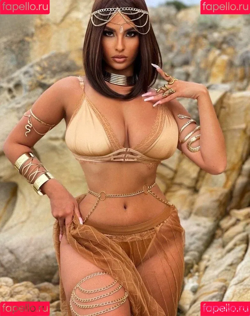 Eva Savagiou / ___evasavagiou Onlyfans Photo Gallery 
