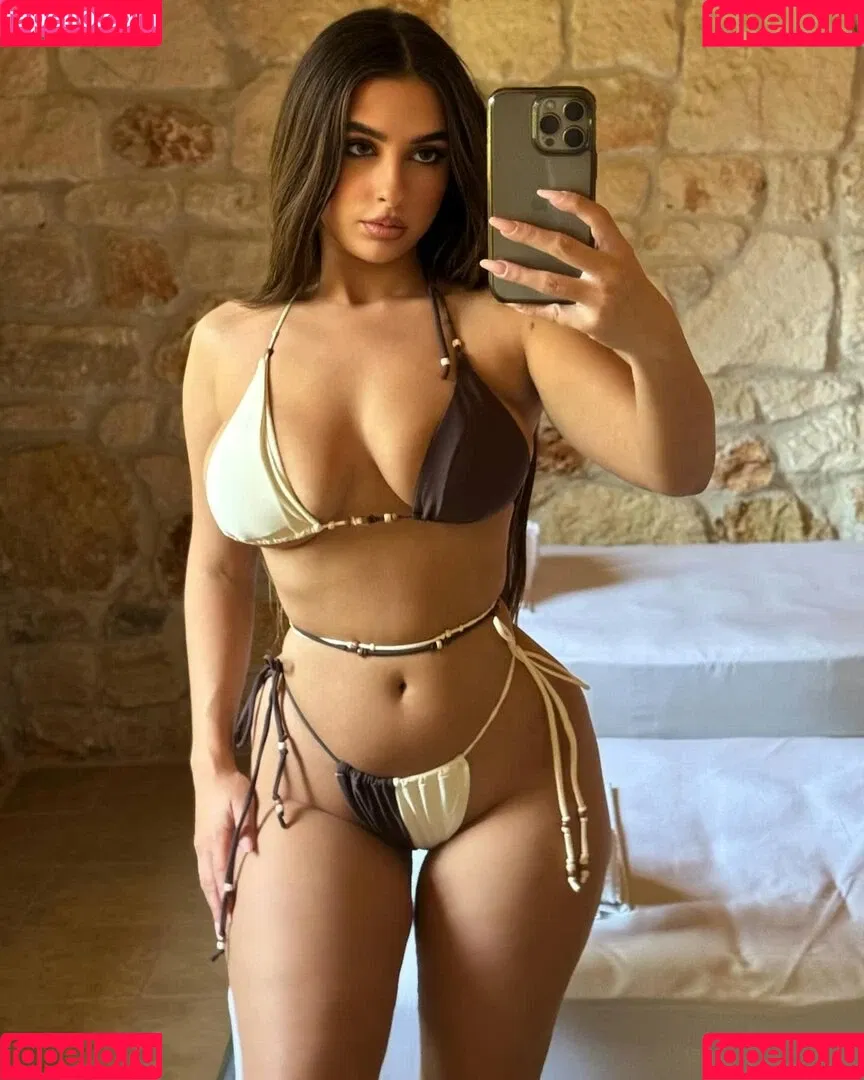 Eva Savagiou / ___evasavagiou Onlyfans Photo Gallery 