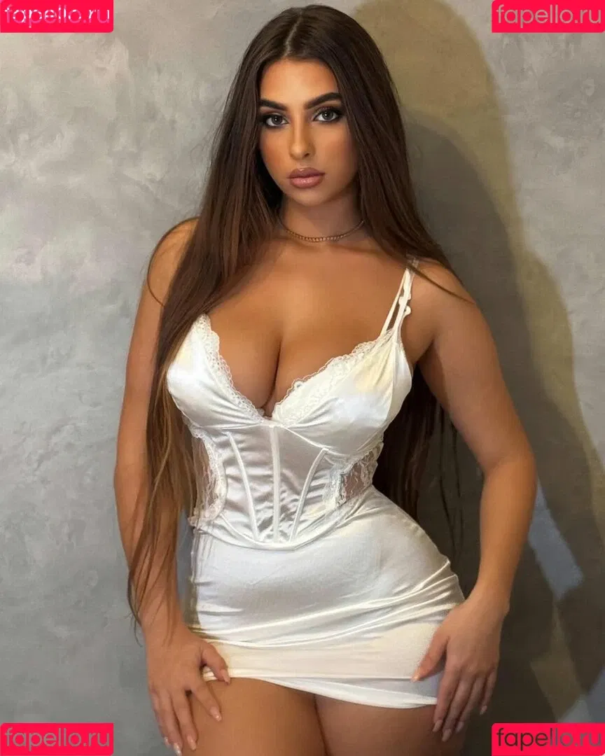 Eva Savagiou / ___evasavagiou Onlyfans Photo Gallery 