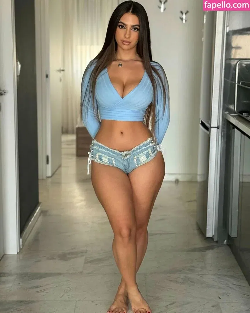 Eva Savagiou / ___evasavagiou Onlyfans Photo Gallery 