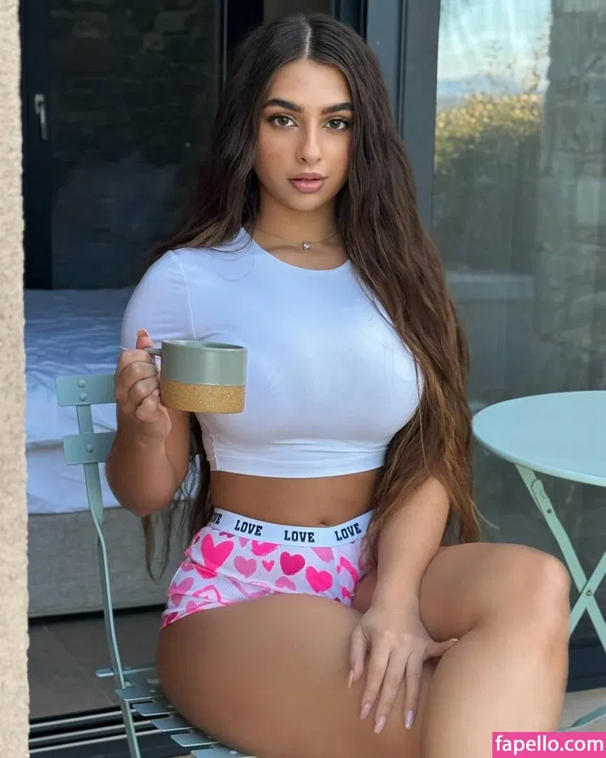 Eva Savagiou / ___evasavagiou Onlyfans Photo Gallery 