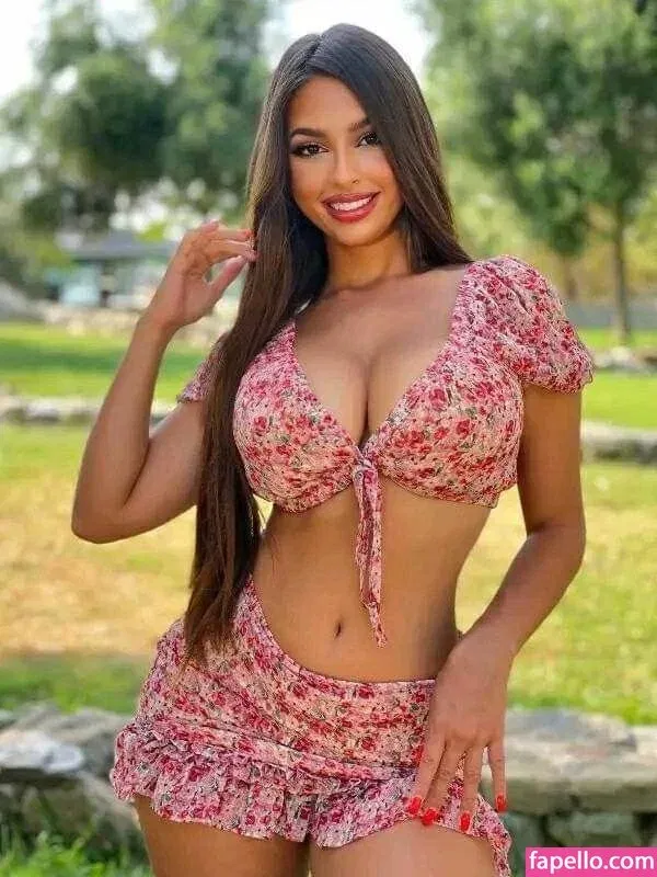 Eva Savagiou / ___evasavagiou Onlyfans Photo Gallery 