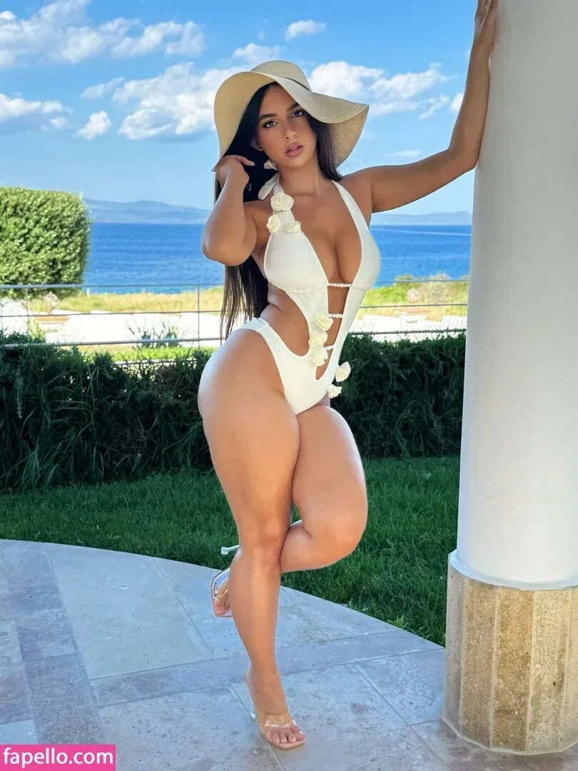 Eva Savagiou / ___evasavagiou Onlyfans Photo Gallery 