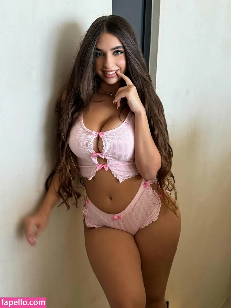 Eva Savagiou / ___evasavagiou Onlyfans Photo Gallery 