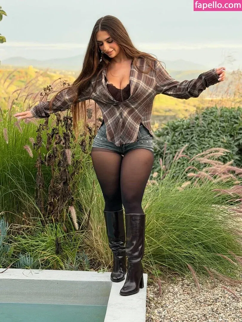 Eva Savagiou / ___evasavagiou Onlyfans Photo Gallery 